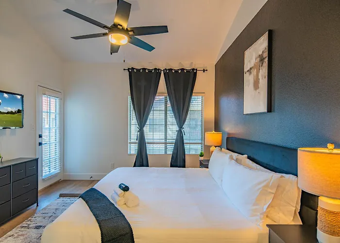 Apartment Cozy Kingbed Golf Pickleball Pool Hot Tub Parkng Scottsdale